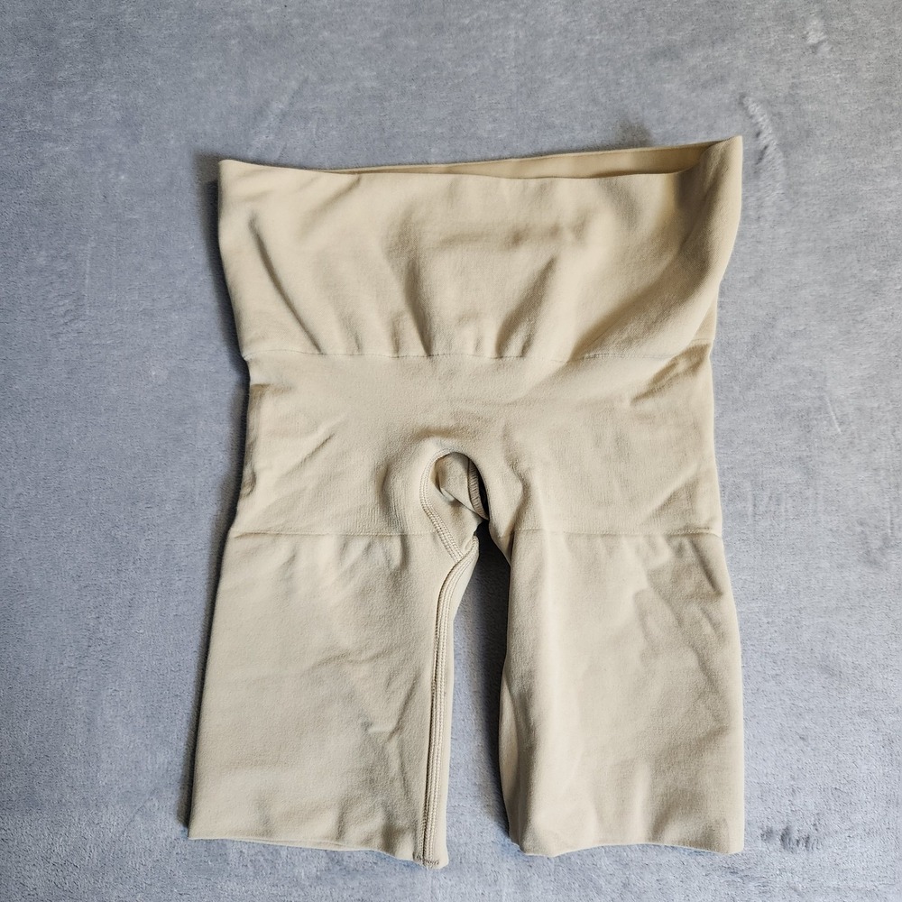New SKIMS Sand Sculpting Short Mid Thigh Shapewear Size XS Extra Small Snatched